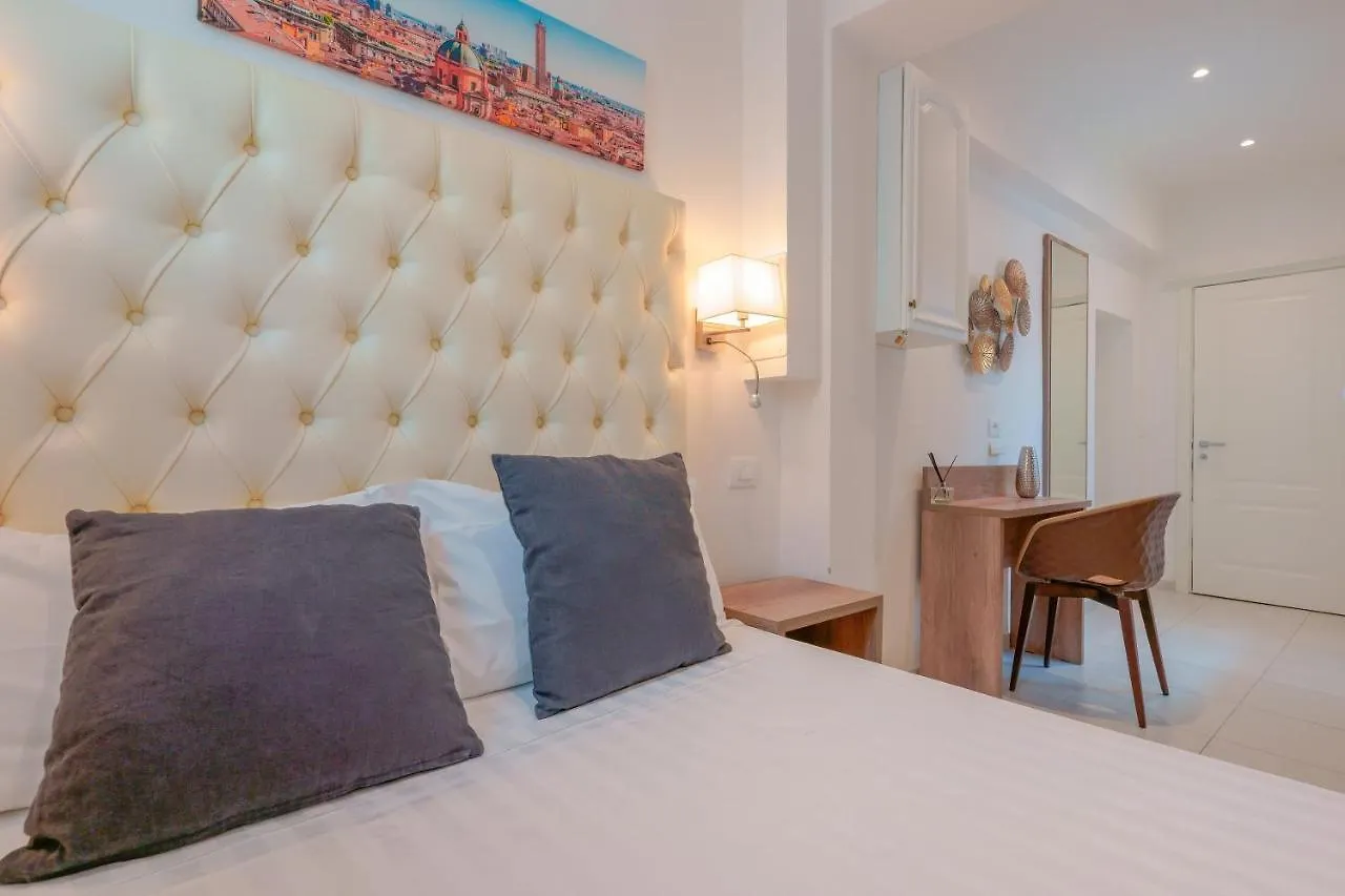 **  Attico Di Via D'Azeglio Bed & Breakfast Bologna Italy