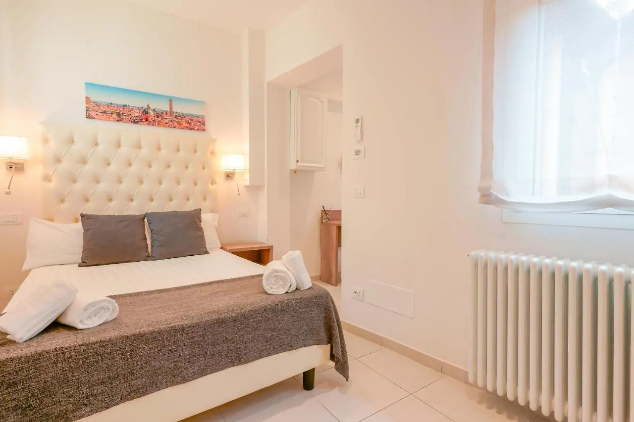 Attico Di Via D'Azeglio Bed & Breakfast Bologna